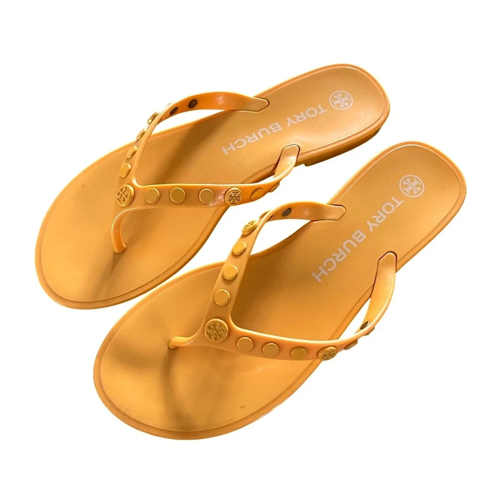 Tory Burch Jelly Flip Flops Womens 7 Yellow Studded Logo Medallion Beach Sandals